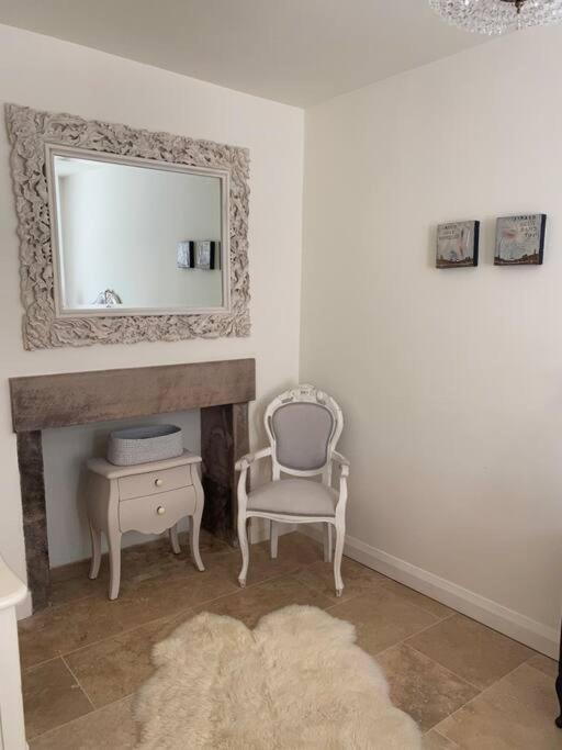 Luxury Peak District 2 Bedroom Boutique Cottage Two Dales ภายนอก รูปภาพ